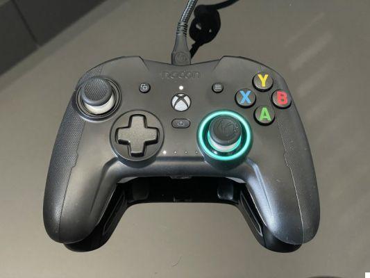 Nacon Revolution X Pro Controller, le test de la tablette filaire pour PC et Xbox milieu de gamme