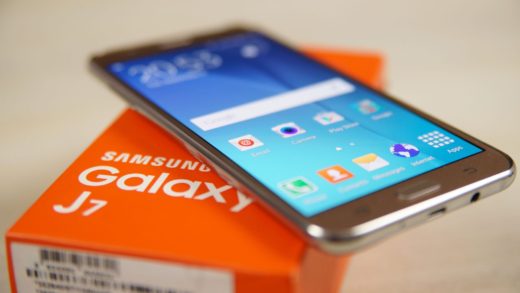 Samsung Galaxy J7 preso na tela inicial? Vamos ver como resolver