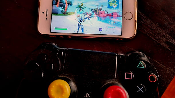 How to play Fortnite on iPhone