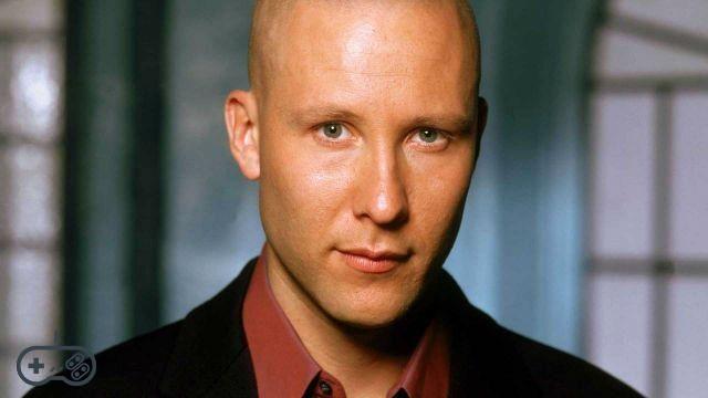 Crisis en Tierras Infinitas: Michael Rosenbaum no regresará como Lex Luthor