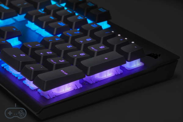 Corsair K60 RGB Pro - Examen d'un clavier minimal et flamboyant